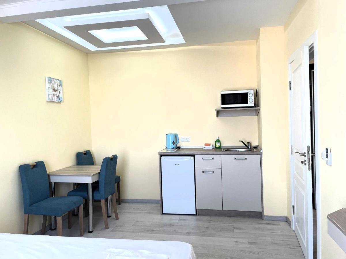 Sea View Apartment Free Parking Primorsko Buitenkant foto