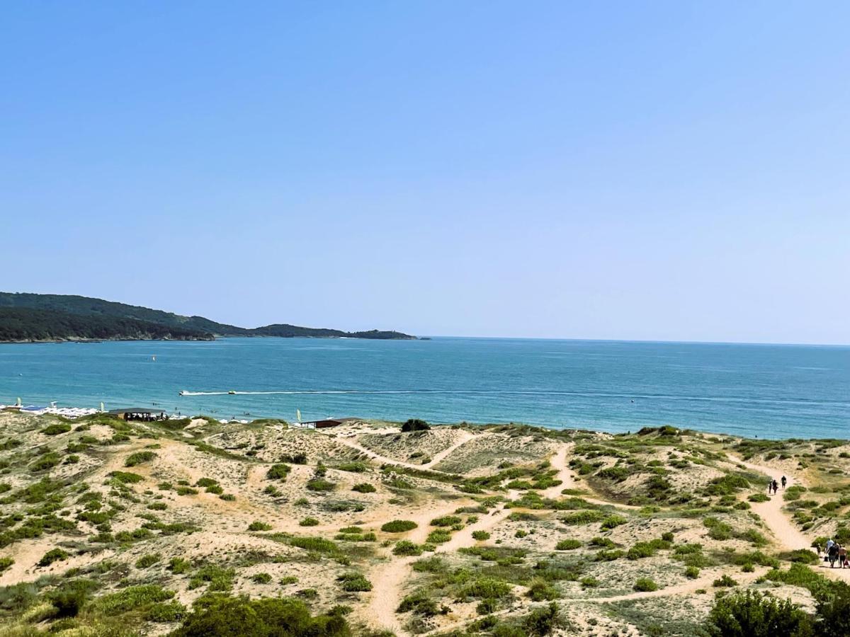 Sea View Apartment Free Parking Primorsko Buitenkant foto