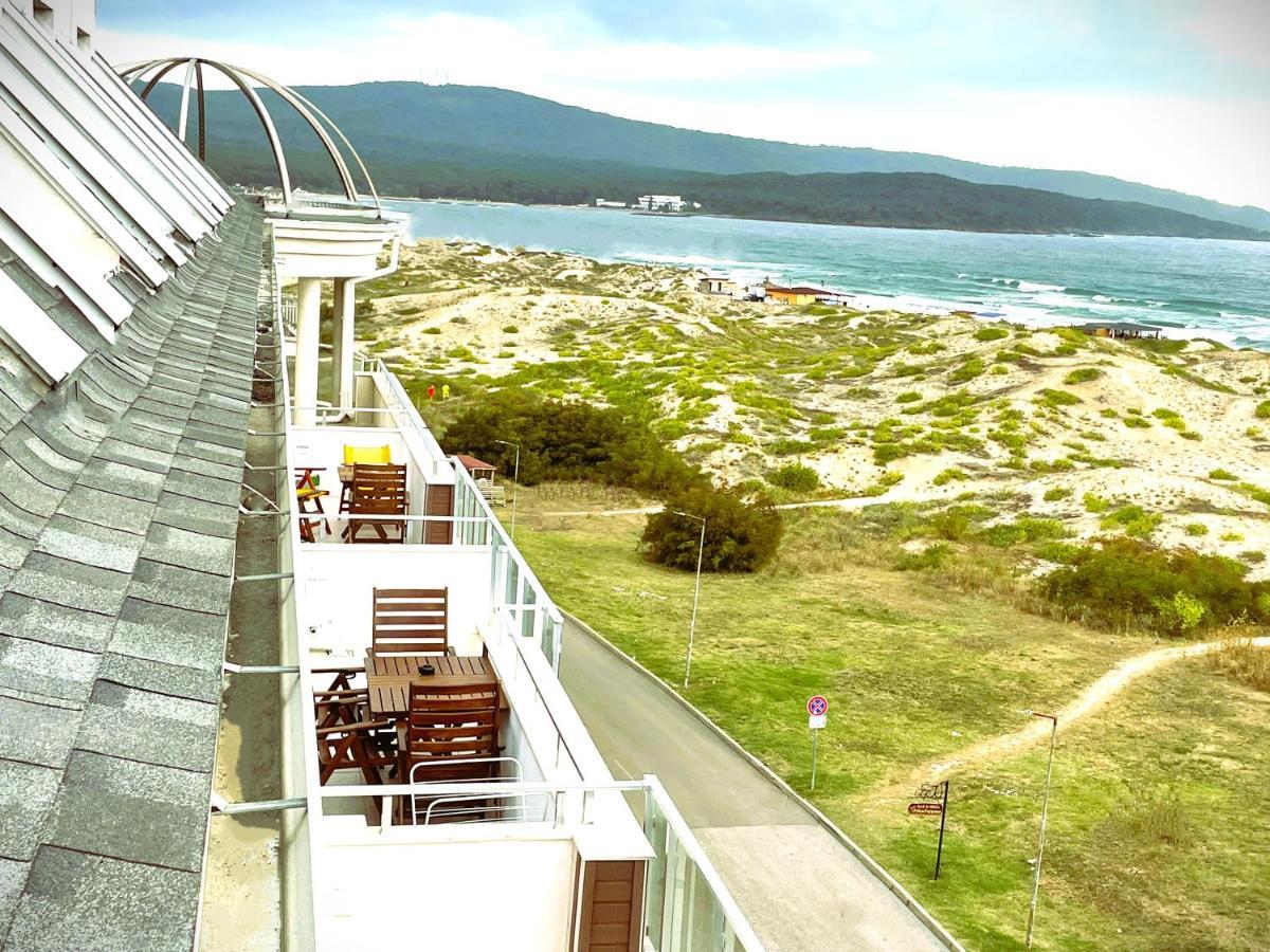 Sea View Apartment Free Parking Primorsko Buitenkant foto